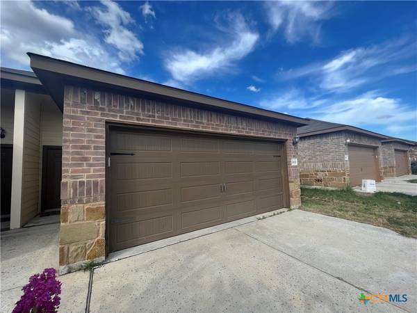 2611 Pahmeyer RD, New Braunfels, TX 78130