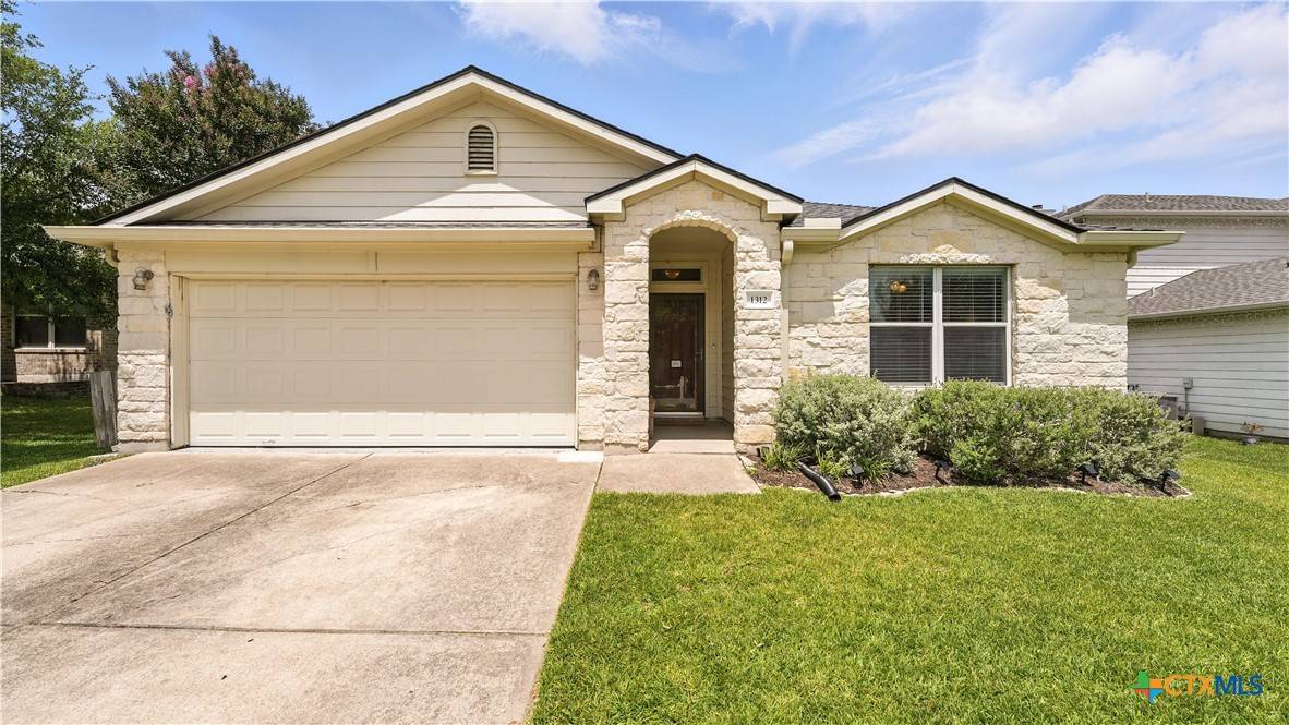 1312 Sunflower LN, San Marcos, TX 78666