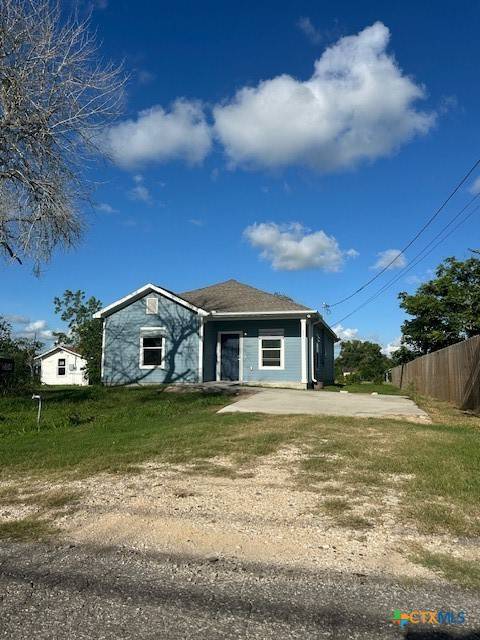 204 Barefield ST, Refugio, TX 78377