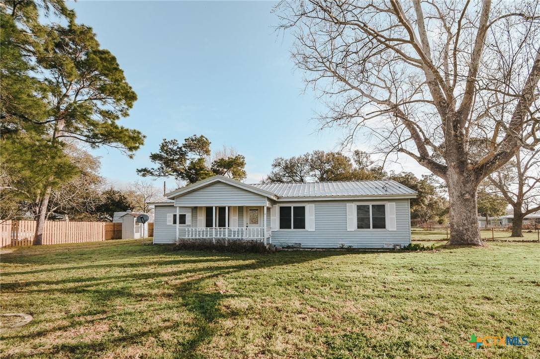 127 S Mesquite DR, Victoria, TX 77905