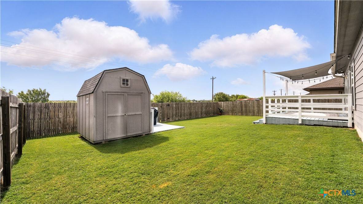 Seguin, TX 78155,912 Bexley DR