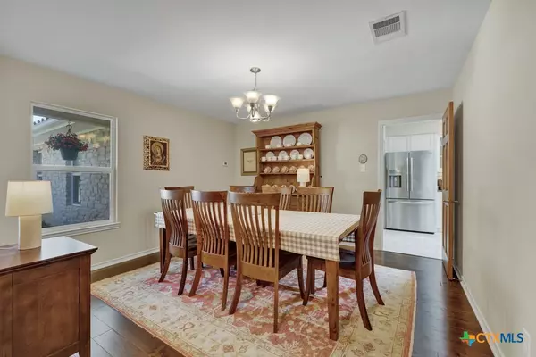 San Marcos, TX 78666,830 Palomino LN