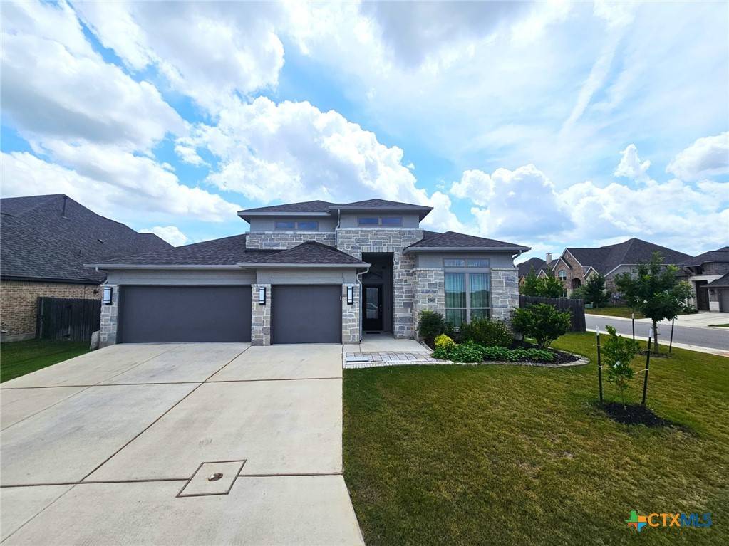 Seguin, TX 78155,2961 Grove Way