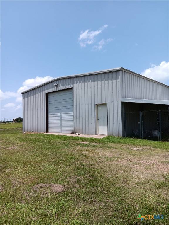 Victoria, TX 77904,490 Adcock Ranch RD
