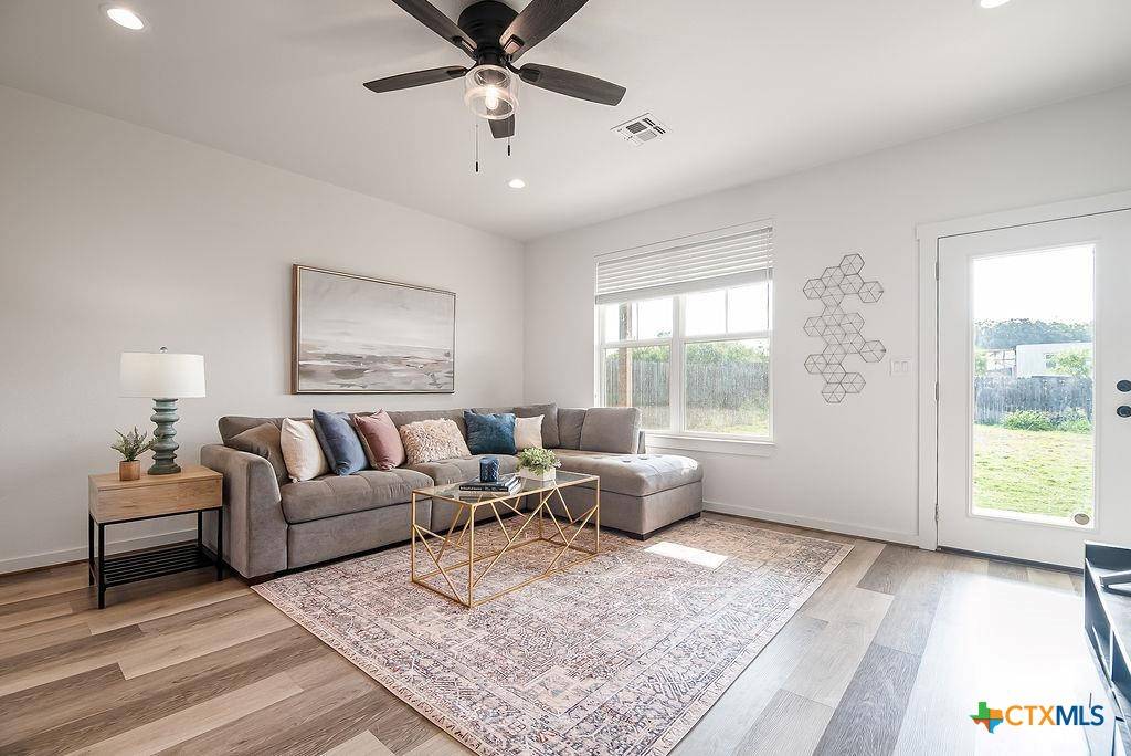 Fredericksburg, TX 78624,148 Feather WAY
