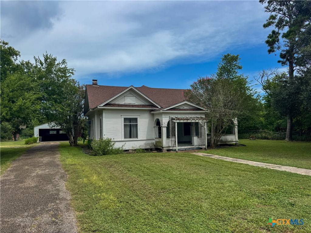 147 Austwell RD, Tivoli, TX 77990