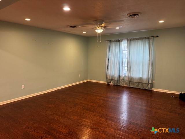 Seguin, TX 78155,1422 Mockingbird LN