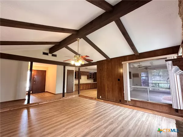 San Marcos, TX 78666,202 Oak Ridge DR