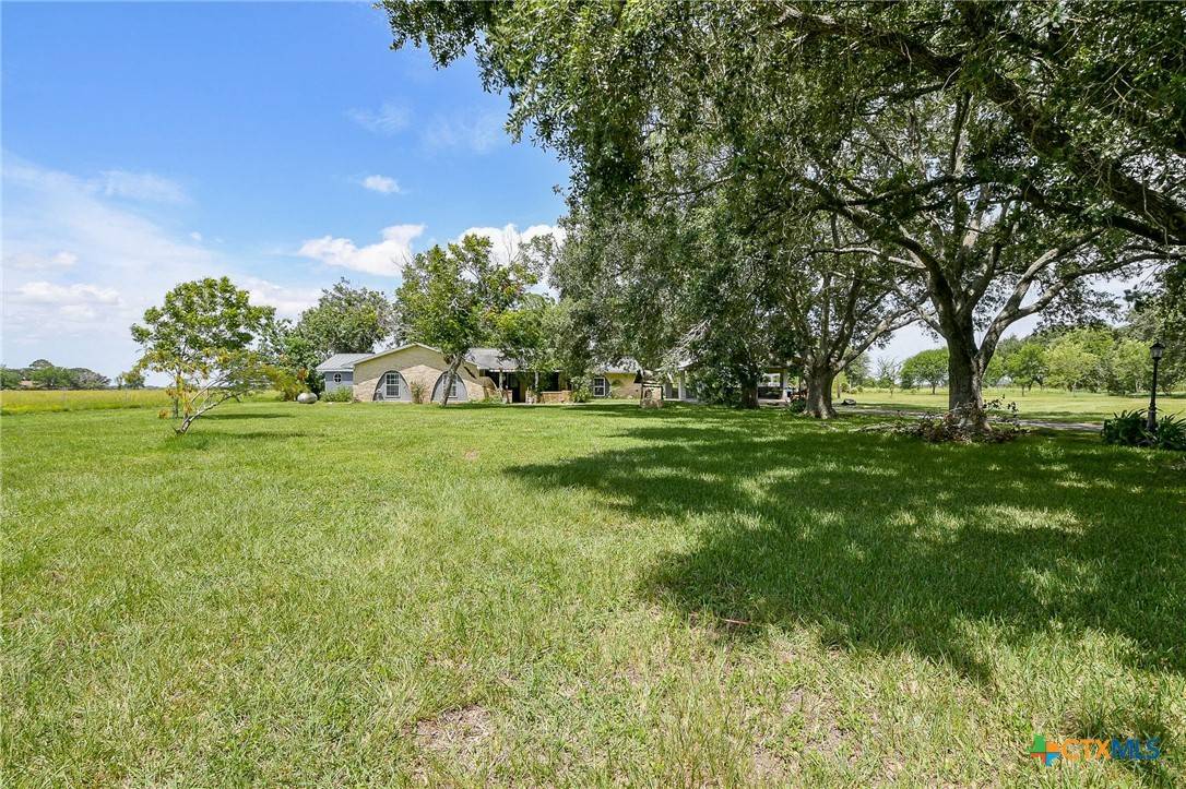 Edna, TX 77957,1478 County Road 303