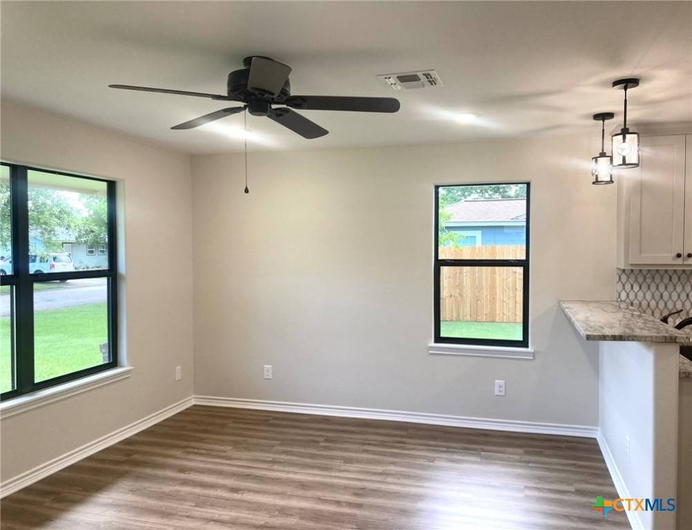 Victoria, TX 77901,1502 Bowie DR