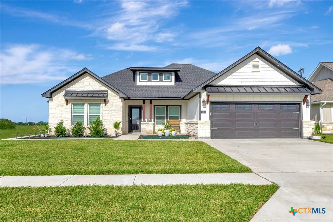 Victoria, TX 77904,504 Town Hall LN