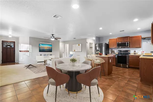 3238 Northwest BLVD, New Braunfels, TX 78130