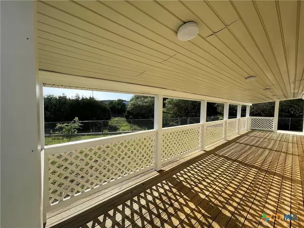 Canyon Lake, TX 78133,1375 Canyon TRCE #B