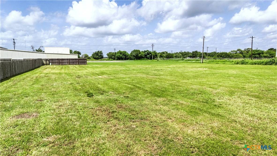 102 Auburn HL, Victoria, TX 77904