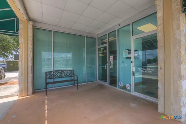 Seguin, TX 78155,936 S Highway 123 BYP