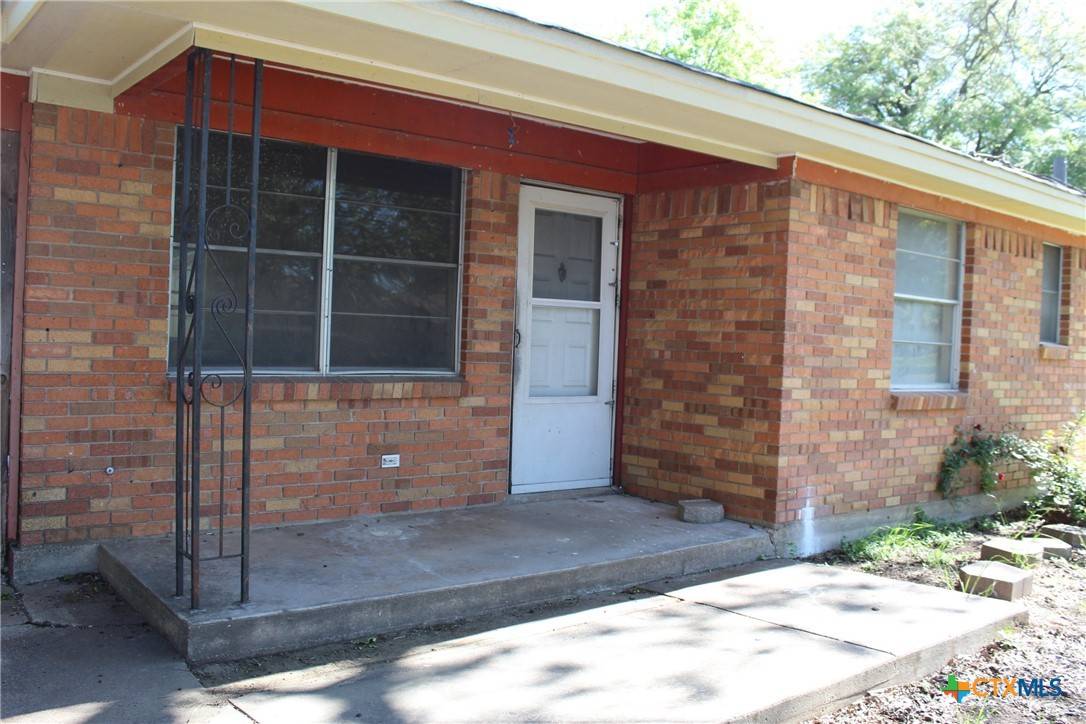 1710 Avalon RD, Temple, TX 76502