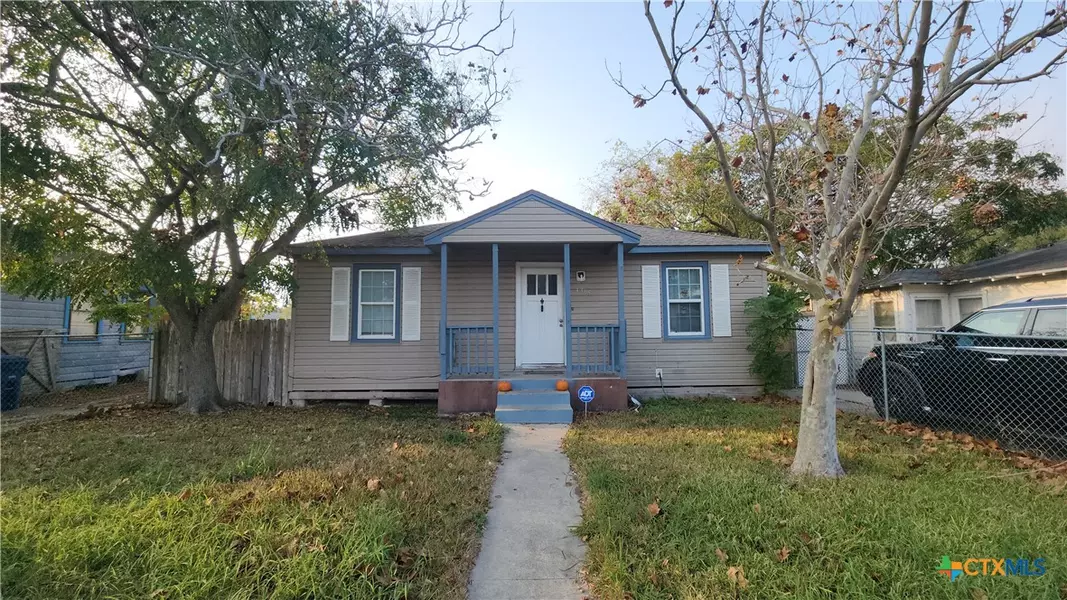 4305 Willow ST, Corpus Christi, TX 78411