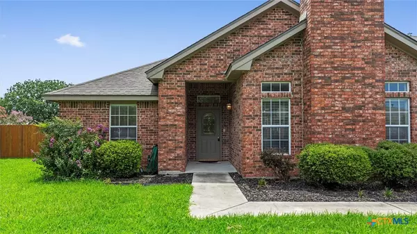 Seguin, TX 78155,180 Castlewood DR