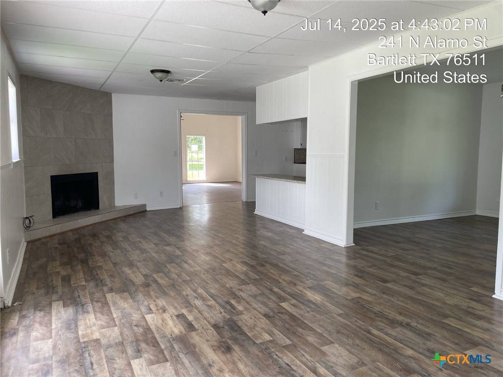 Bartlett, TX 76511,543 W Davilla ST