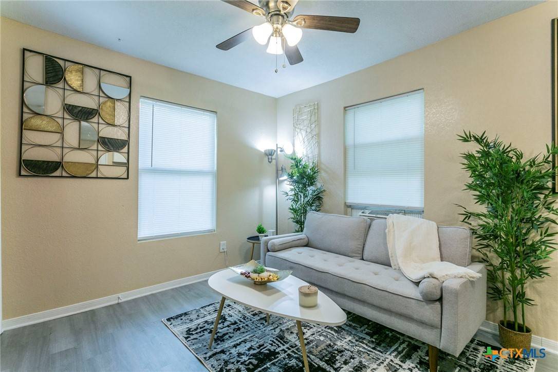 Cameron, TX 76520,406 W Tyson AVE