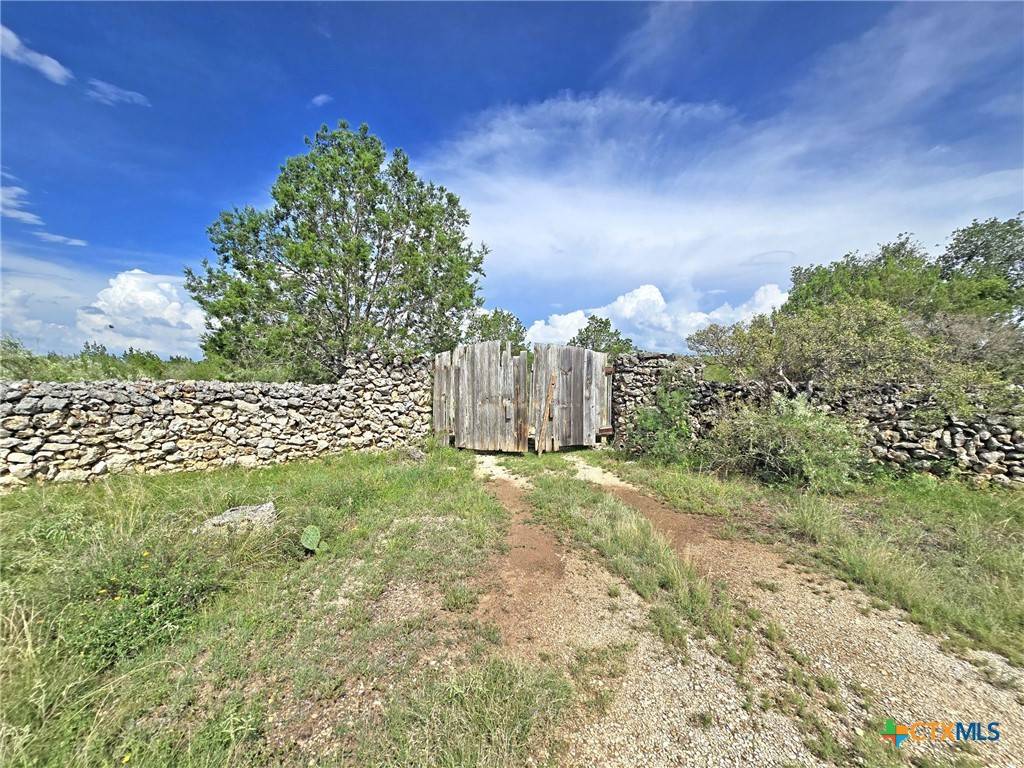 New Braunfels, TX 78132,584 Coyote RUN