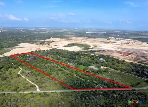 584 Coyote RUN, New Braunfels, TX 78132