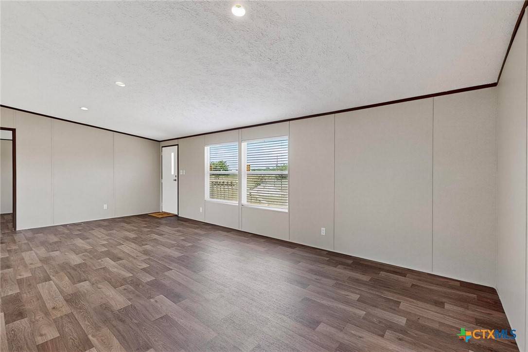 Mcgregor, TX 76657,13800 FM 107