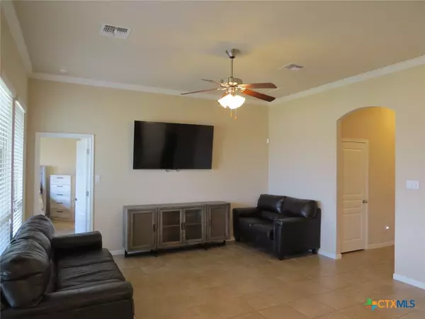 Temple, TX 76502,5623 Blackstone DR