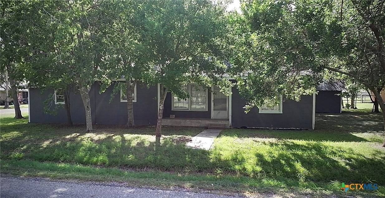 602 S 9th ST, Seadrift, TX 77983