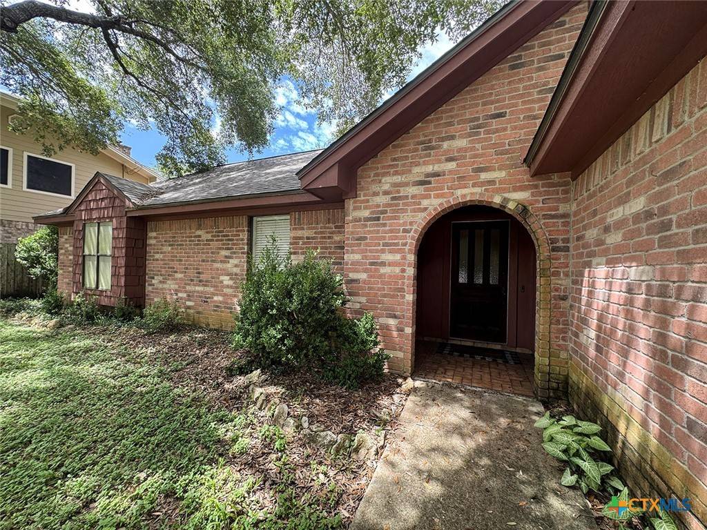 Victoria, TX 77904,307 Bramble Bush LN