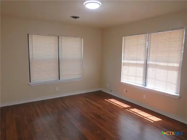Killeen, TX 76541,504 Mcarthur DR #502