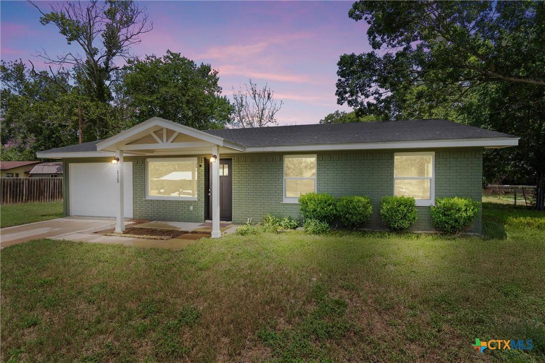 Luling, TX 78648,115 Sycamore ST