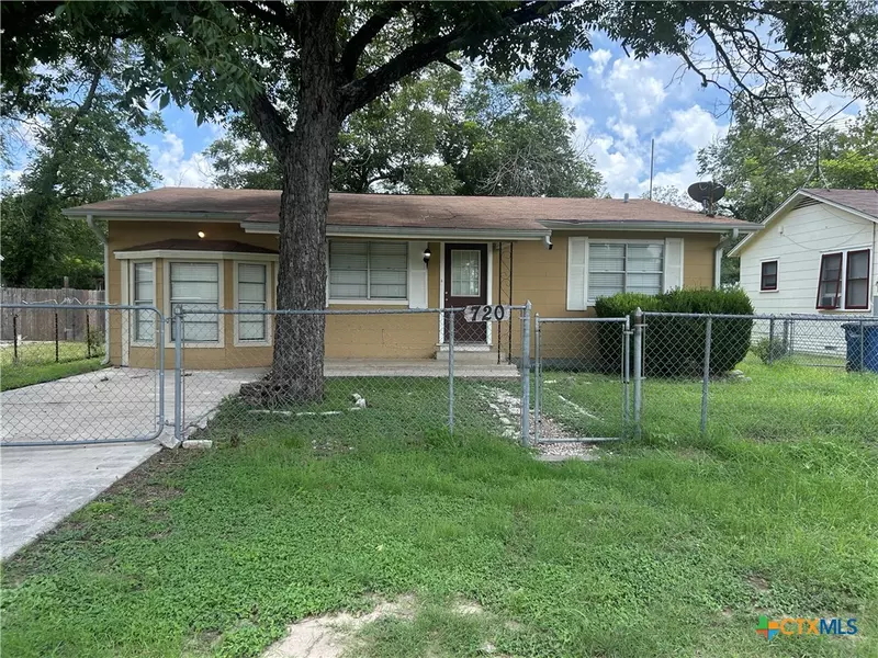 720 Albert ST, New Braunfels, TX 78130