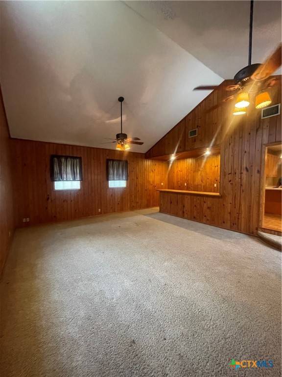 Cuero, TX 77954,1402 Moss LN