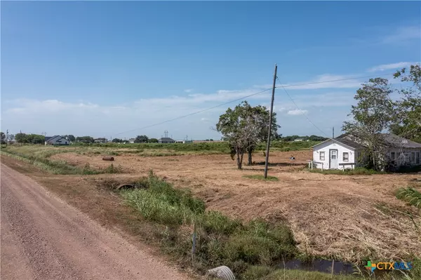 Edna, TX 77957,6161 County Road 324