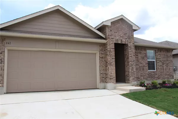 841 Margay LOOP, Seguin, TX 78155
