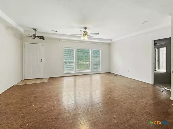 Evant, TX 76525,665 Indian Creek RD