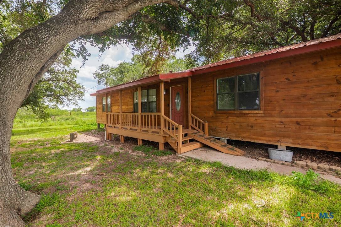 Goliad, TX 77963,39 Lassman RD