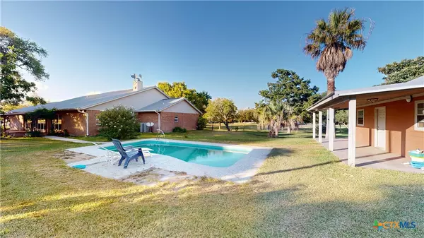 234 Lakeview DR, Victoria, TX 77905