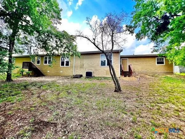Kempner, TX 76539,614 County Road 3220