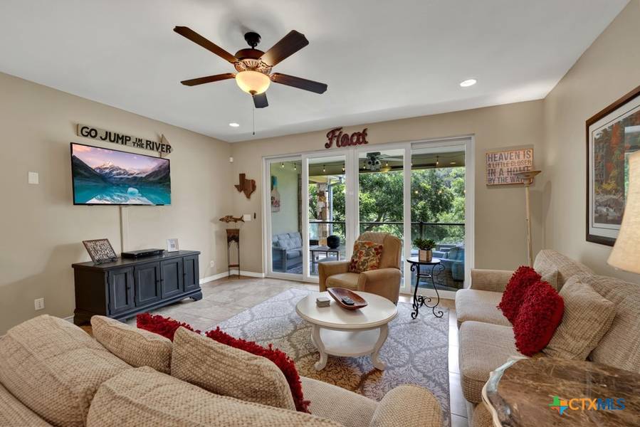 540 River RUN #305, New Braunfels, TX 78132
