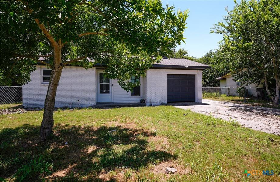 3105 Gayle ST, Victoria, TX 77901