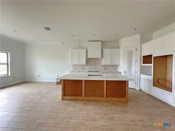 Temple, TX 76502,9303 Blackhawk DR