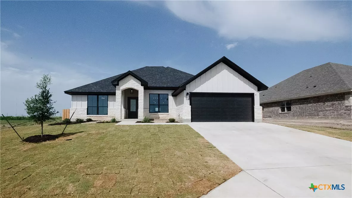 Hewitt, TX 76643,1321 Red Rock RD