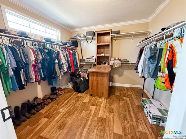 Charlotte, TX 78011,8824 W Fm 140