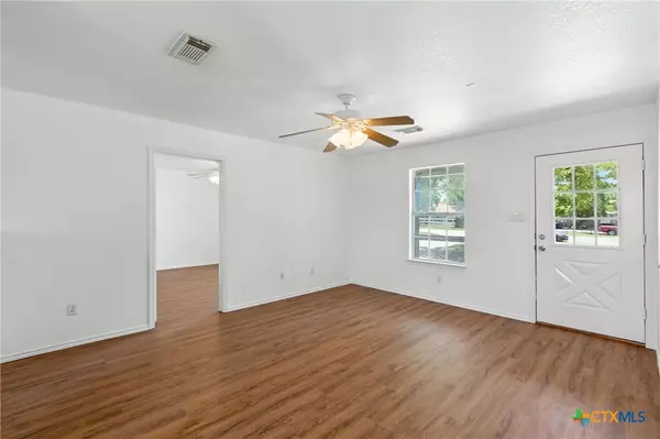 San Marcos, TX 78666,125 Saddlebow LN