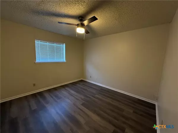Killeen, TX 76543,2902 Lake RD #5