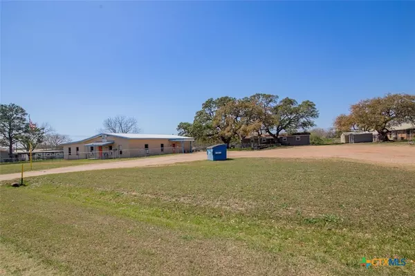 Goliad, TX 77963,229 N Fort ST