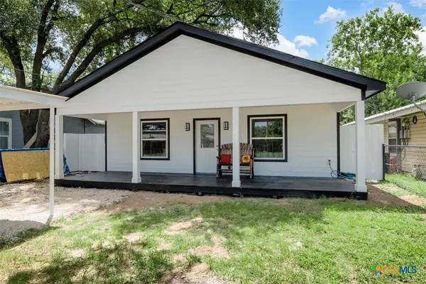 Mexia, TX 76667,924 E TITUS