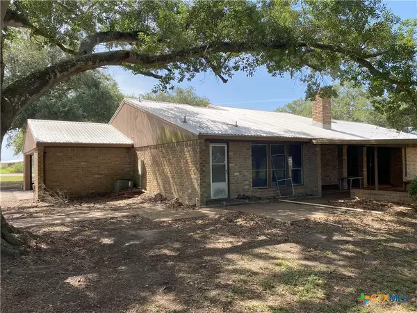 Hallettsville, TX 77964,2082 Fm 318
